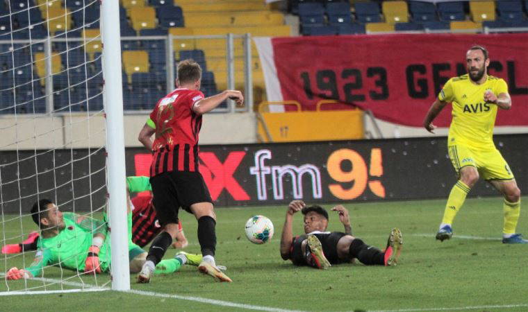 Gençlerbirliği-Fenerbahçe 1-1'e razı!