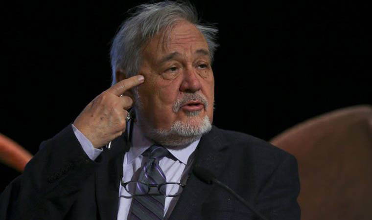 İlber Ortaylı'dan Galata Kulesi'ndeki restorasyona sert tepki: Vandallık!