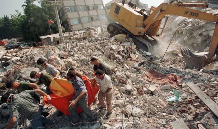 CHP lideri Kemal Kılıçdaroğlu, 17 Ağustos'un yıl dönümünde deprem vergisini sordu: 34 milyar dolar nereye gitti?