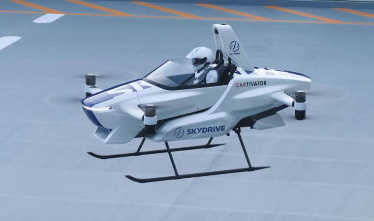 Japonya'da uçan otomobil hayaline bir adım daha yaklaşıldı