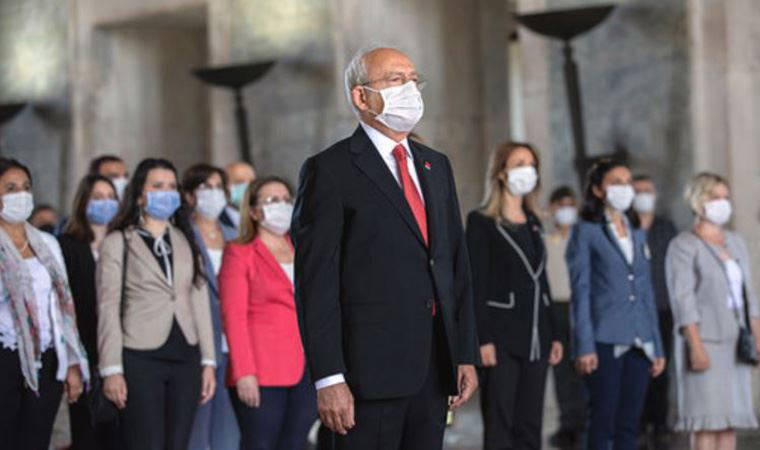 Kılıçdaroğlu, PM ve YDK üyeleri ile Anıtkabir'i ziyaret etti