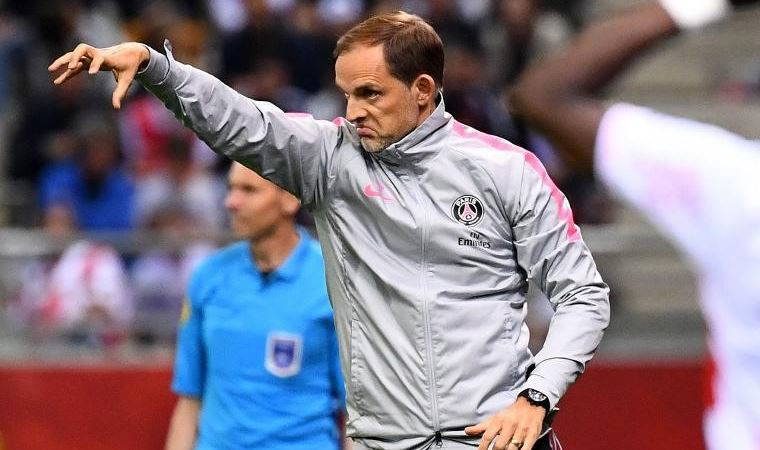 PSG'de şok sakatlık ayağı kırıldı