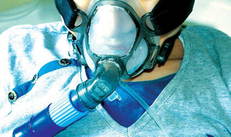 Oksijen düşüklüğü koronavirüs belirtisi mi?