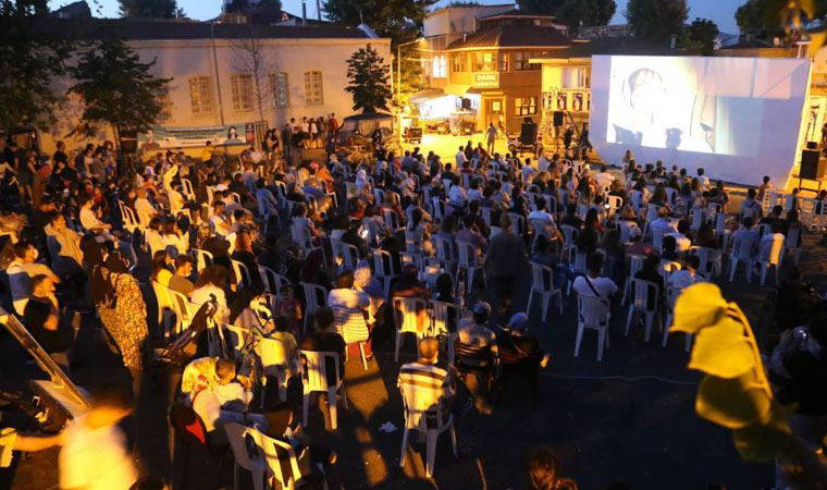 AçıkhavADA Sinema, sezon finalini Ediz Hun'la yapıyor