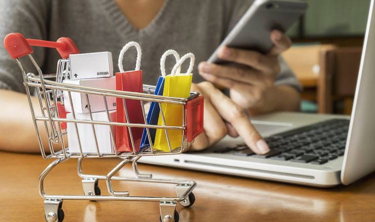 Salgın döneminde tekstil sektörü e-ticarete yöneldi