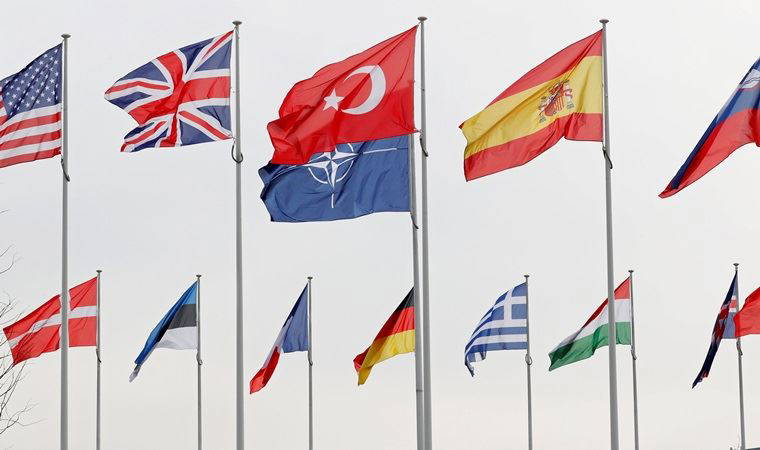 NATO'dan Azerbaycan ve Ermenistan'a acil çağrı