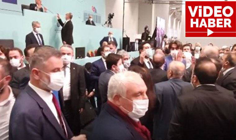 İBB'de gergin anlar: Tevfik Göksu'ya tepki