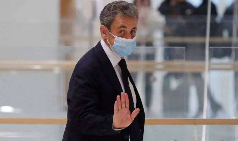 Eski Fransa Cumhurbaşkanı Sarkozy’ye Rusya soruşturması