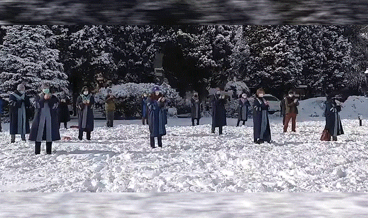 Boğaziçi akademisyenlerinden karlar altında Bulu protestosu