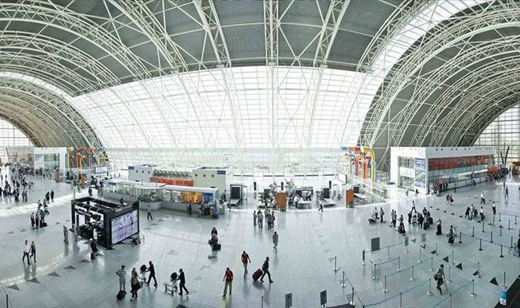 Güven endeksi hizmet sektöründe yükseldi, inşaat ve ticarette düştü