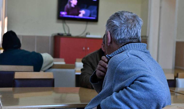 İzmir'de dört otelin kapısı evsizlere açıldı