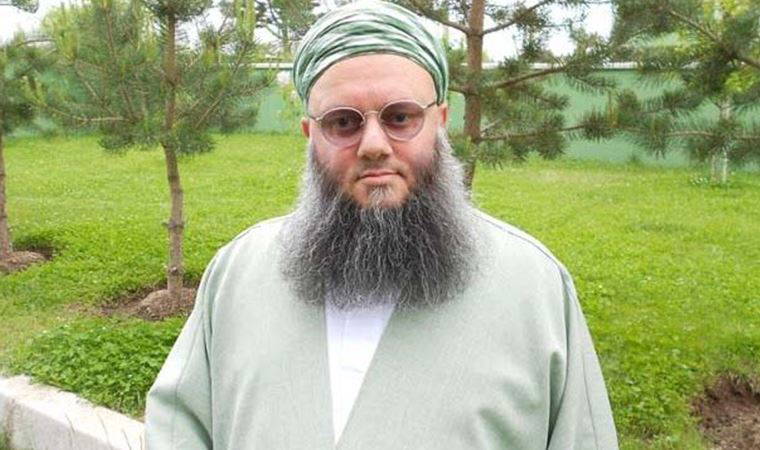 Kendisini 'Şeyh' olarak tanıtan Yakup Haşimi'nin mezarı yasa dışı bir şekilde taşındı: Gözaltılar var