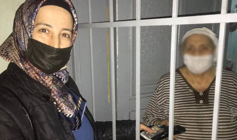 AKP bu kez törenle çorap dağıttı