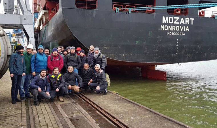 Korsan saldırısına uğrayan gemideki 3 personel Türkiye'ye dönüyor