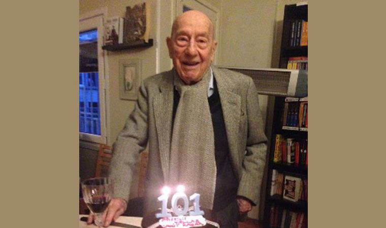 Cahit Kayra yaşamını yitirdi