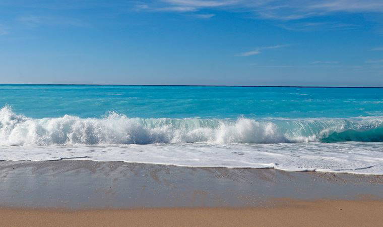 Muğla Fethiye'de denizin rengi değişti