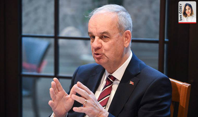 BAŞBUĞ'UN YENİ KİTABINDA ÖNEMLİ AYRINTILAR