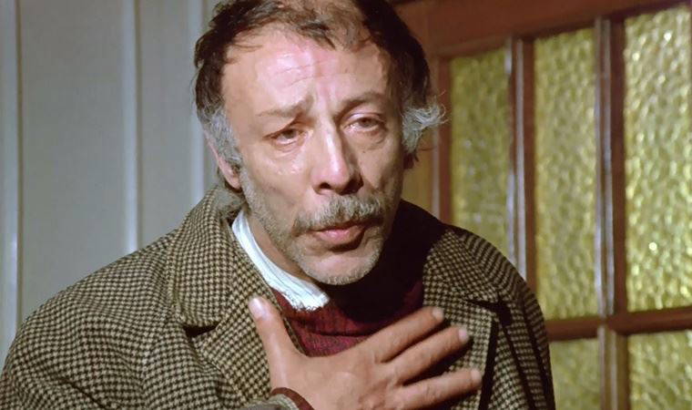 Türk sinemasının usta ismi Münir Özkul, ölümünün 3'üncü yılında mezarı başında anıldı