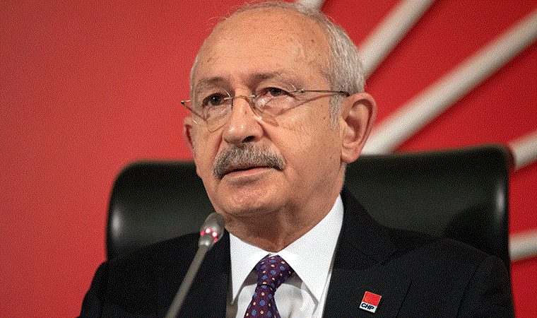 CHP LİDERİ O RESMİ YORUMLADI