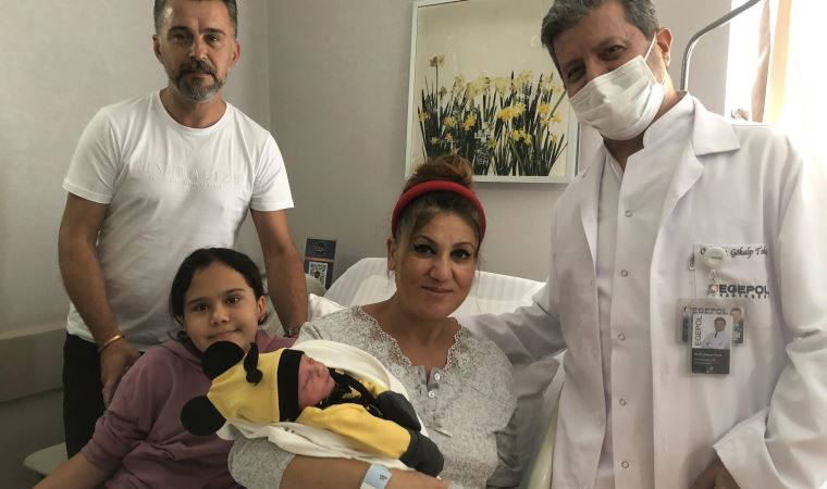 Polis eskortu eşliğinde doğuma giden anne: Bebeğime bir şey olacak diye çok korktum