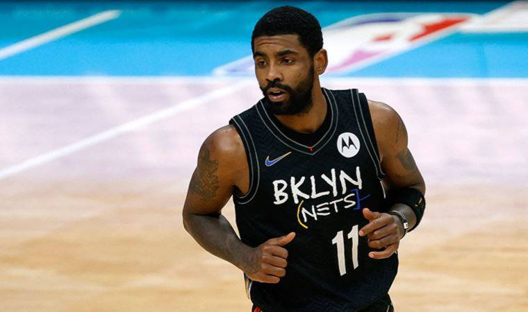 Steve Nash, Kyrie Irvıng'in iç saha maçlarındaki geleceğini açıkladı