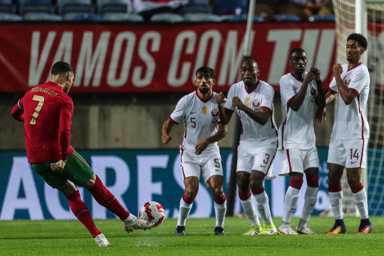 Cristiano Ronaldo, milli takımda bir rekoru daha geride bıraktı