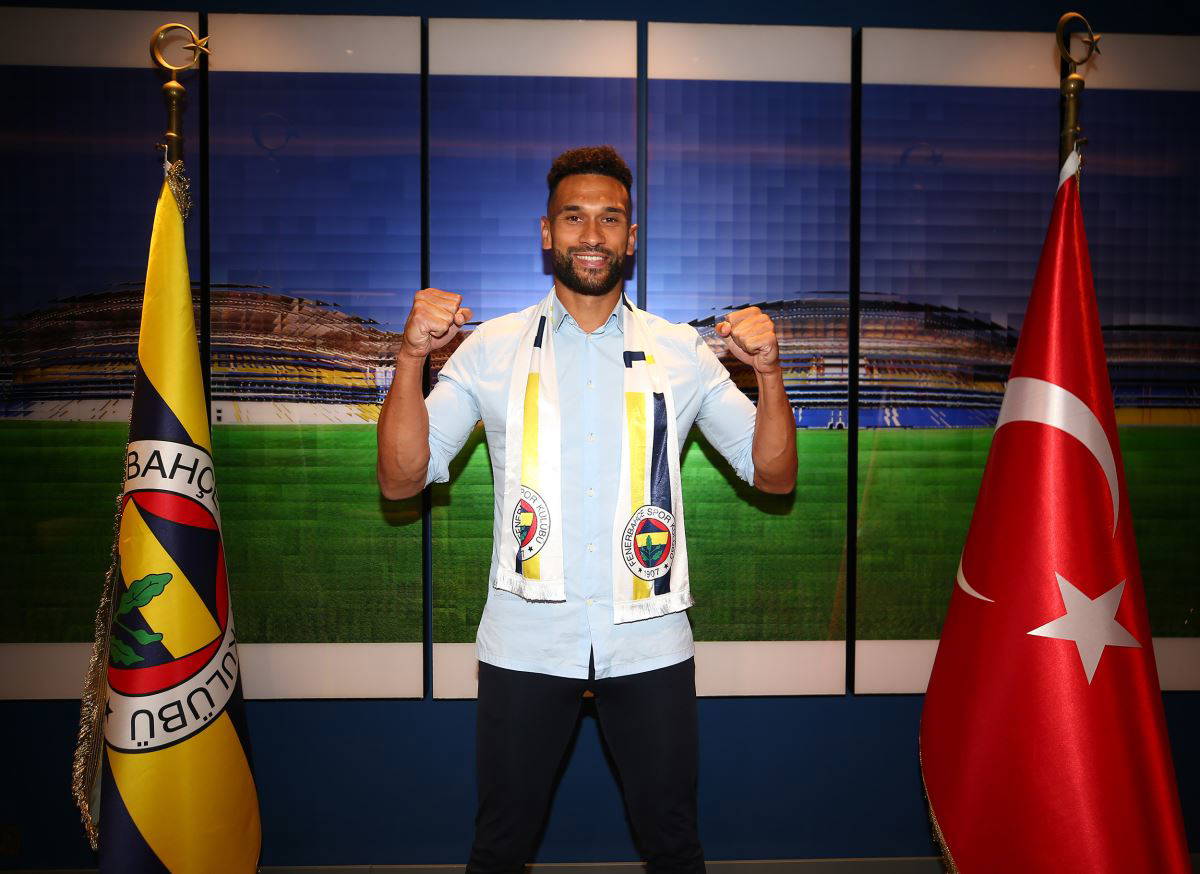 Eski Fenerbahçeli Steven Caulker'dan ayrılık açıklaması