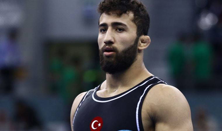 Dünya ikincisi milli güreşçi Burhan Akbudak'tan İBBSK Başkanı  Fatih Keleş'e ziyaret