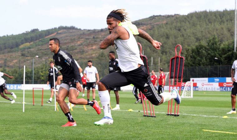 Beşiktaş Başakşehir maçının taktiğini çalıştı!