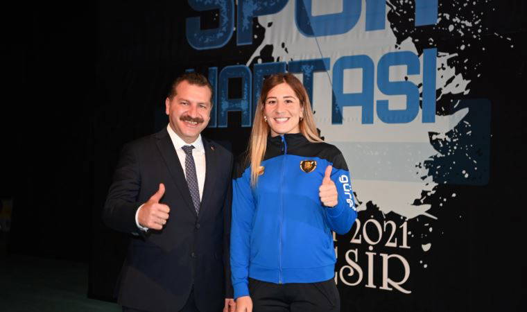 Yasemin Adar Büyükşehir Belediyespor’da