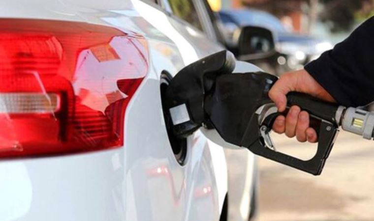 Son Dakika... Motorin ve benzine büyük zam