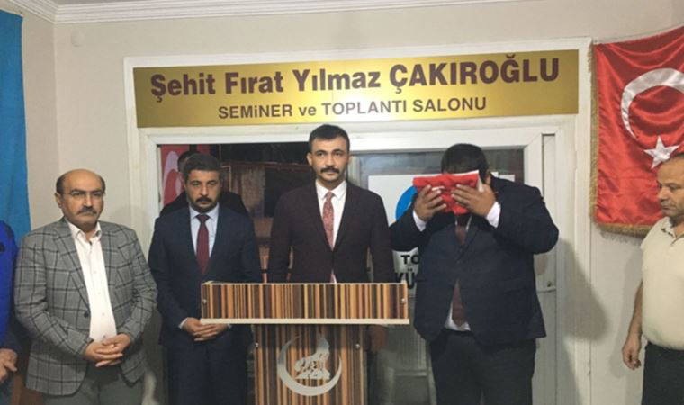 İzmir’de ilkokul müdürü, Ülkü Ocakları ilçe başkanı oldu!