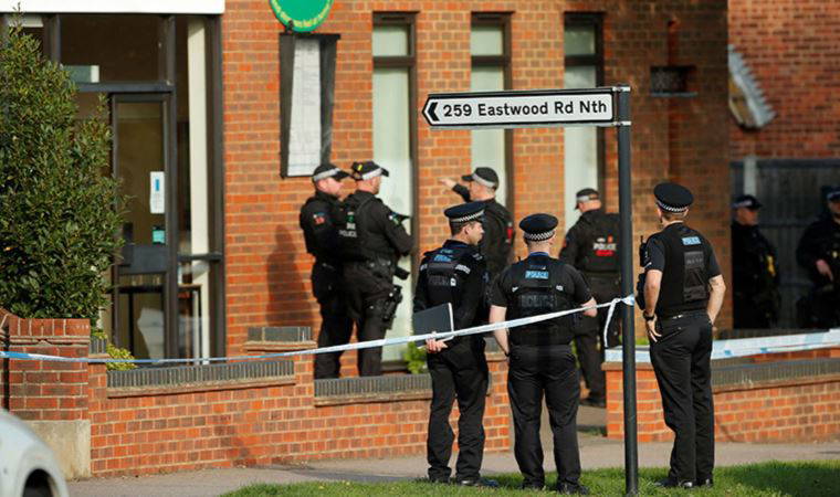 Son dakika... İngiltere'de Bıçaklı saldırıya uğrayan İngiliz vekil yaşamını yitirdi