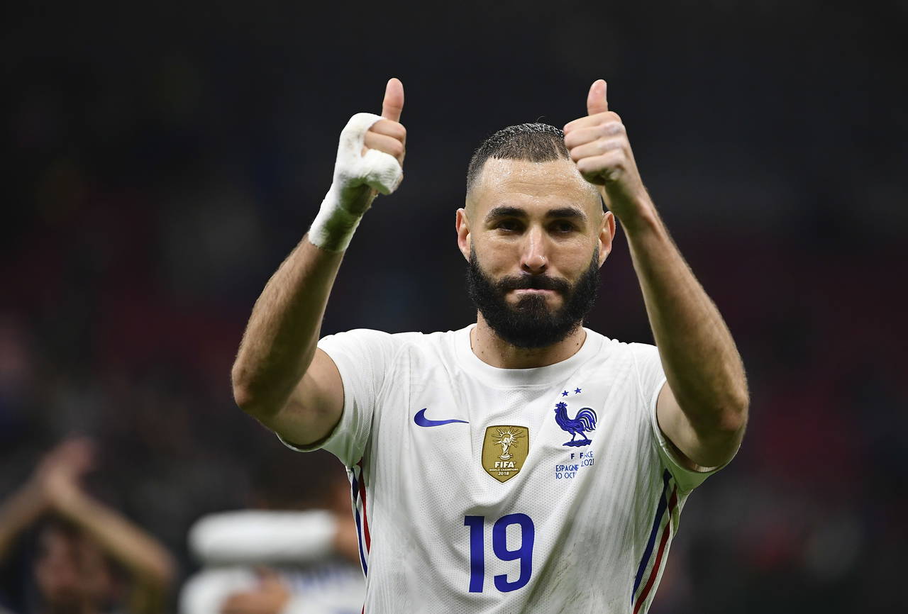 Benzema, Valbuena'ya seks videosu ile şantaj yaptığı iddiasıyla yargılanacak