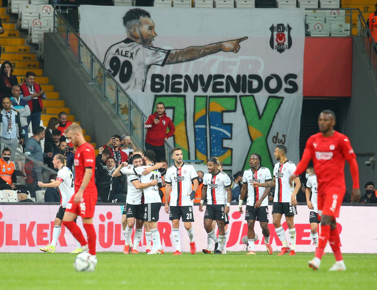 Beşiktaşlı Güven Yalçın'dan 3 yıl sonra bir ilk