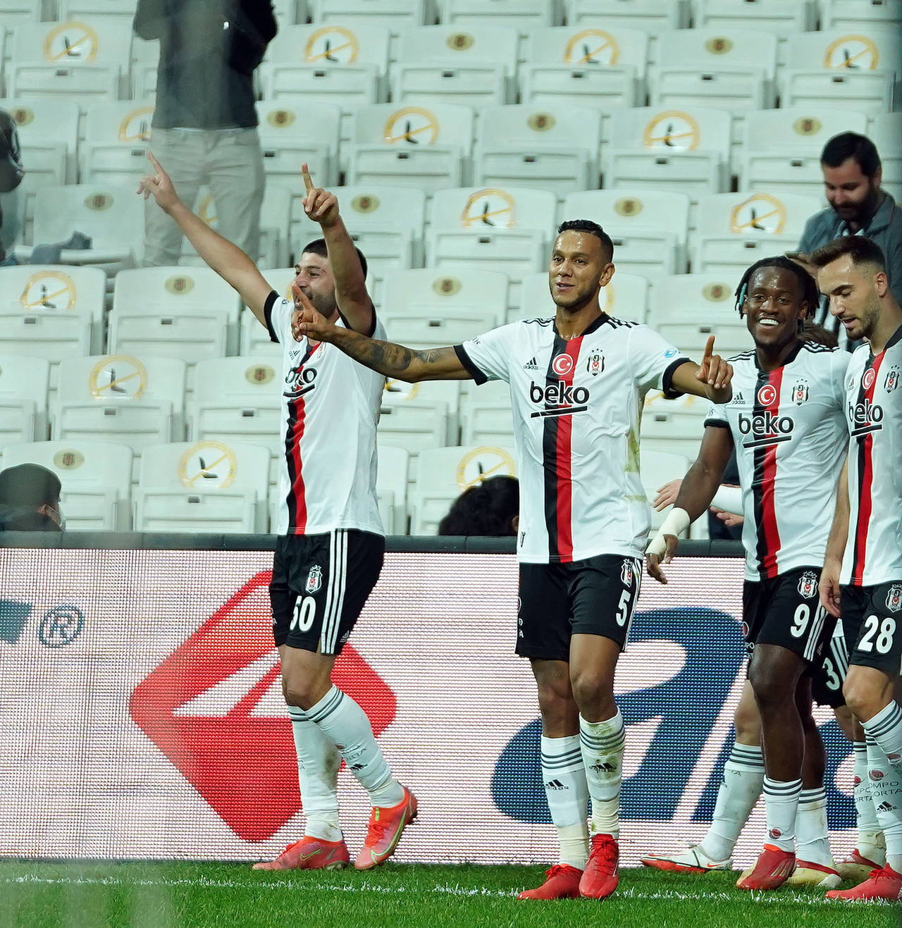 Beşiktaş, evinde Sivasspor'u mağlup etti! Beşiktaş 2-1 Sivasspor
