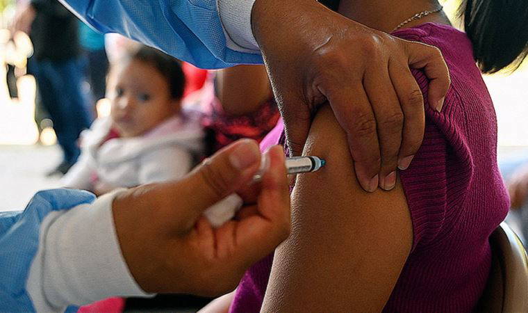 BioNTech aşısının gençlerdeki koruyuculuk oranı açıklandı