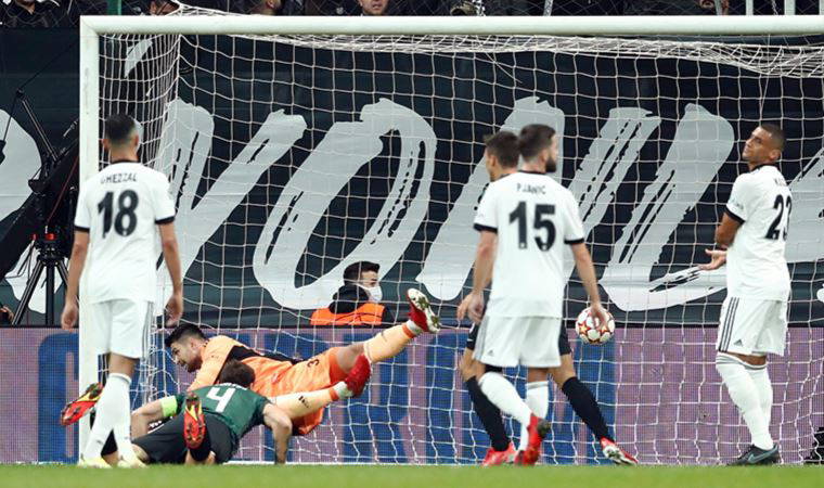 Beşiktaş'ın genç kalecisi Ersin Destanoğlu, Şampiyonlar Ligi'nin zirvesinde