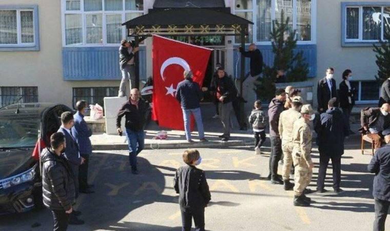 Şehit askerin hastaneye getirilişinde ihmali olduğu ileri sürülen başhekim açığa alındı
