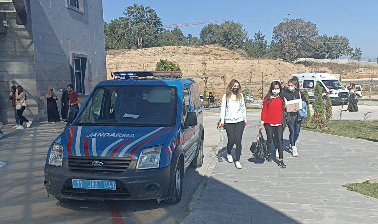 Bilecik’te 100'e yakın üniversiteli, yurtta yemek sonrası hastanelik oldu
