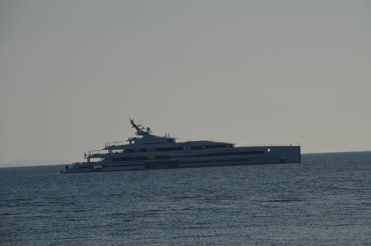 Bill Gates’in yatı Didim açıklarında demirledi