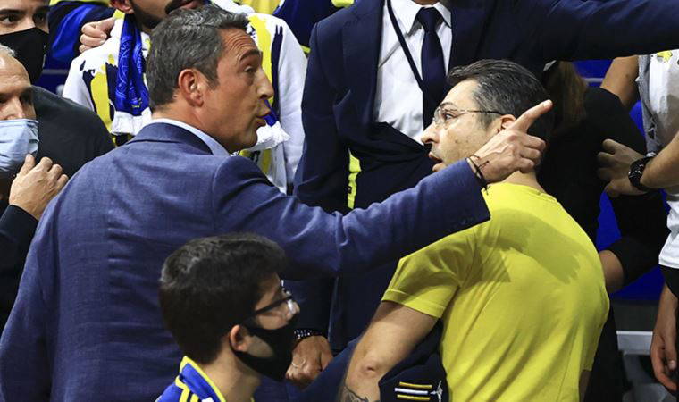 Ali Koç, kaybedilen Barcelona maçı sonrasında taraftarlarla gerilim yaşadı