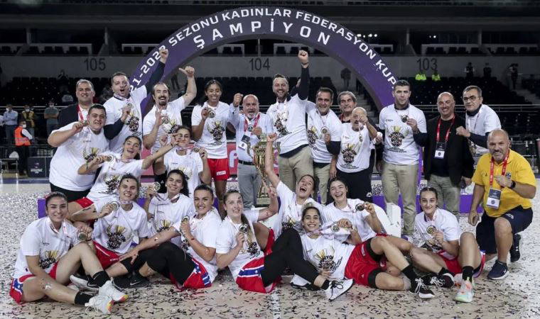 Basketbolda alkışlar Mersin'e