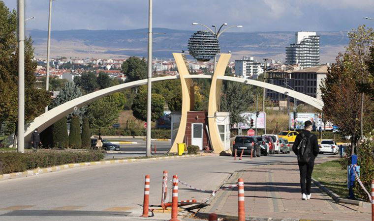 Üniversitede fakülteler arasına ücretli HGS sistemi: Öğrenci 30, akademisyen 50 lira ödeyecek