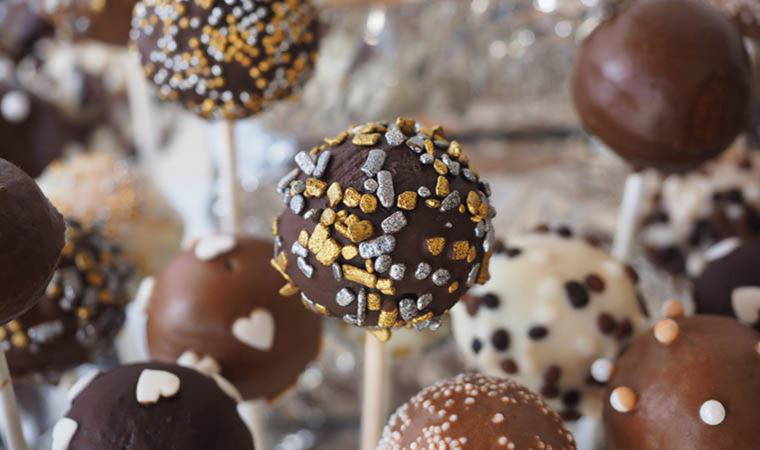 Çikolatalı ve naneli gıdalarda boğaz reflüsüne dikkat