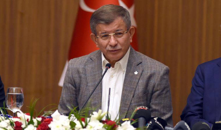 Ahmet Davutoğlu, erken seçim için tarih verdi