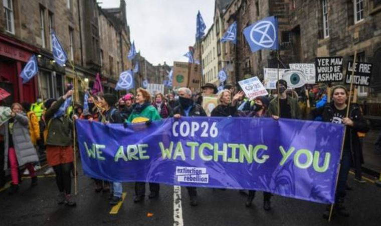 COP26: İngiltere Başbakanı Johnson İklim Zirvesi'nde liderleri 'Gece yarısına bir dakika kaldı' diyerek uyardı