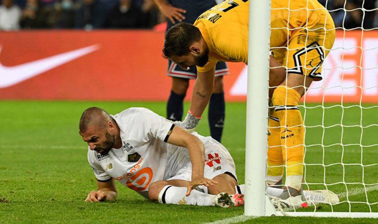 Burak Yılmaz hastalığı sebebiyle Sevilla maçında olmayacak