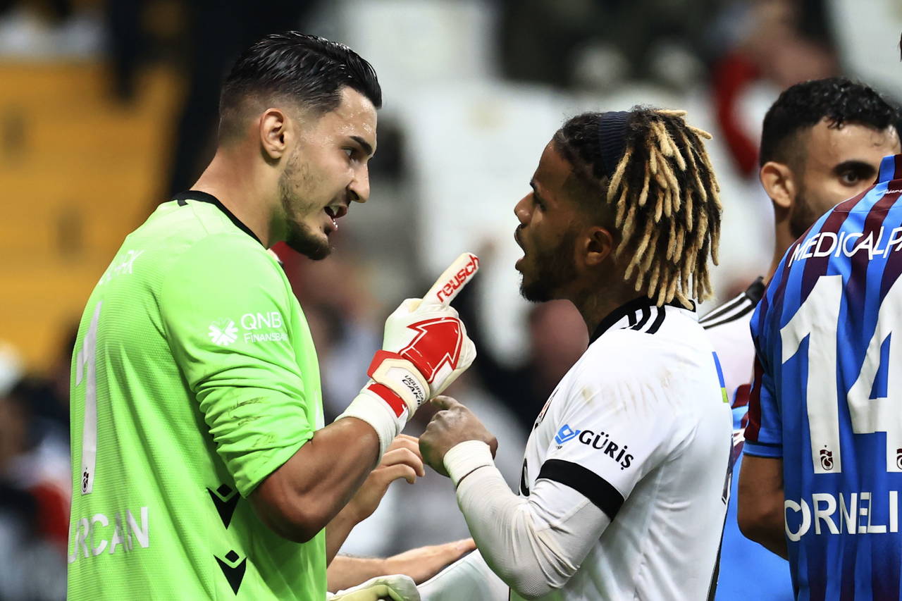 Tümer Metin'den Uğurcan Çakır tepkisi: Futbolcunun ailesine dokunamazsın