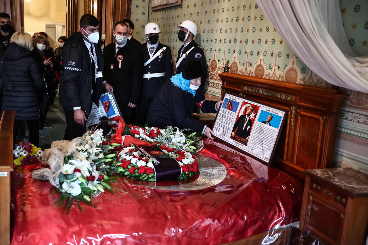 Dolmabahçe Sarayı'nda 10 Kasım